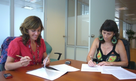 Ottaviano y Colombo firmando acuerdo de cooperación