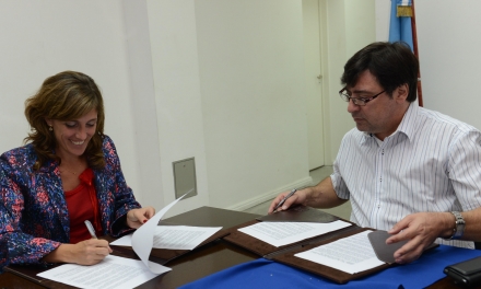 Firma de convenio con la Universidad de Avellaneda