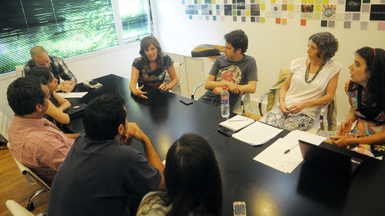 Cynthia Ottaviano junto con productores y responsables de Endemol