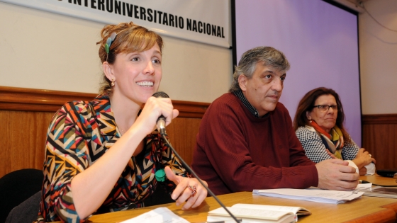 Cynthia Ottaviano en el Consejo Interuniversitario Nacional 